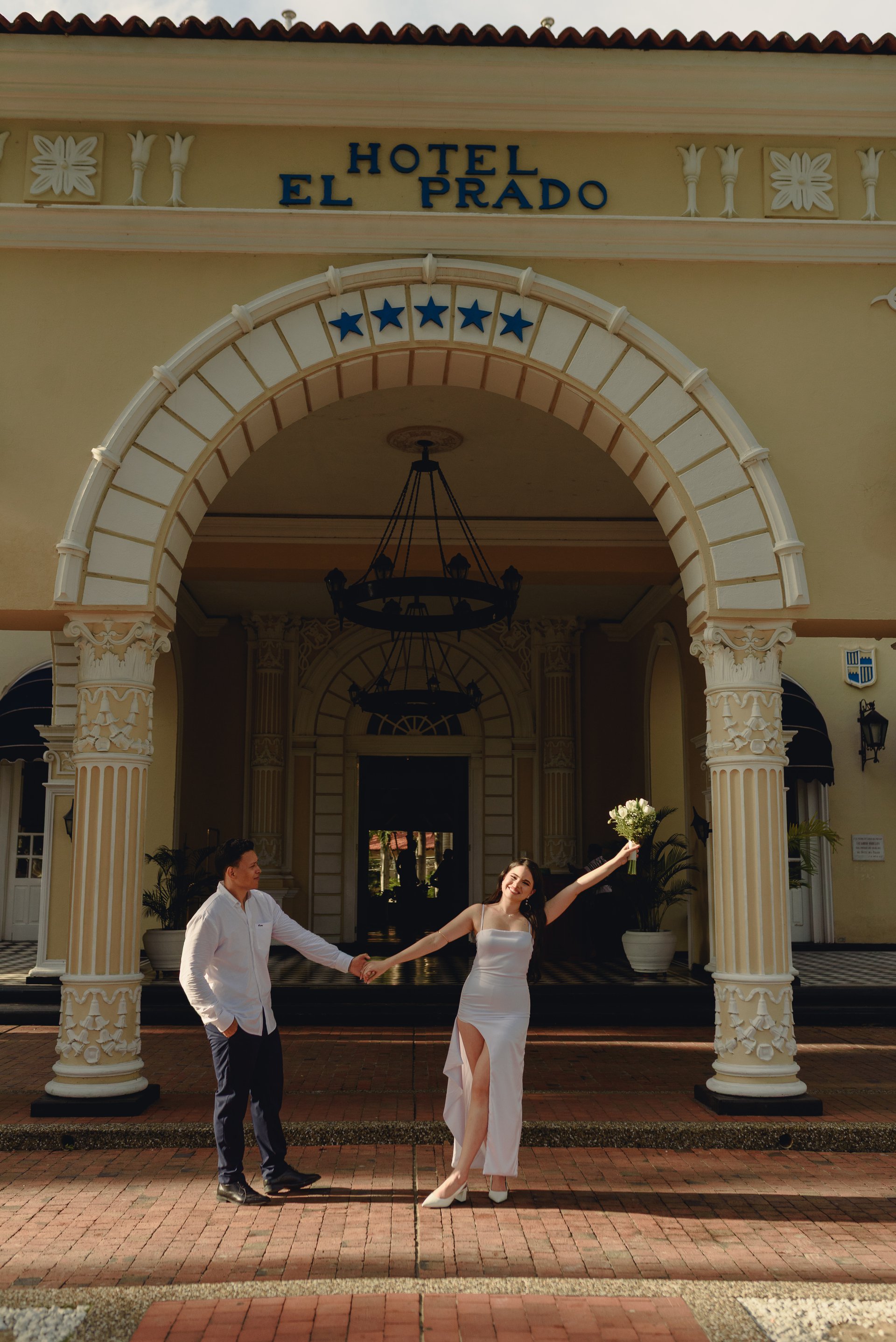 Enrique & María - Nuestros Momentos